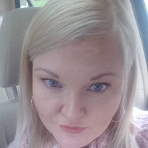 Meet your Posher, Leanne